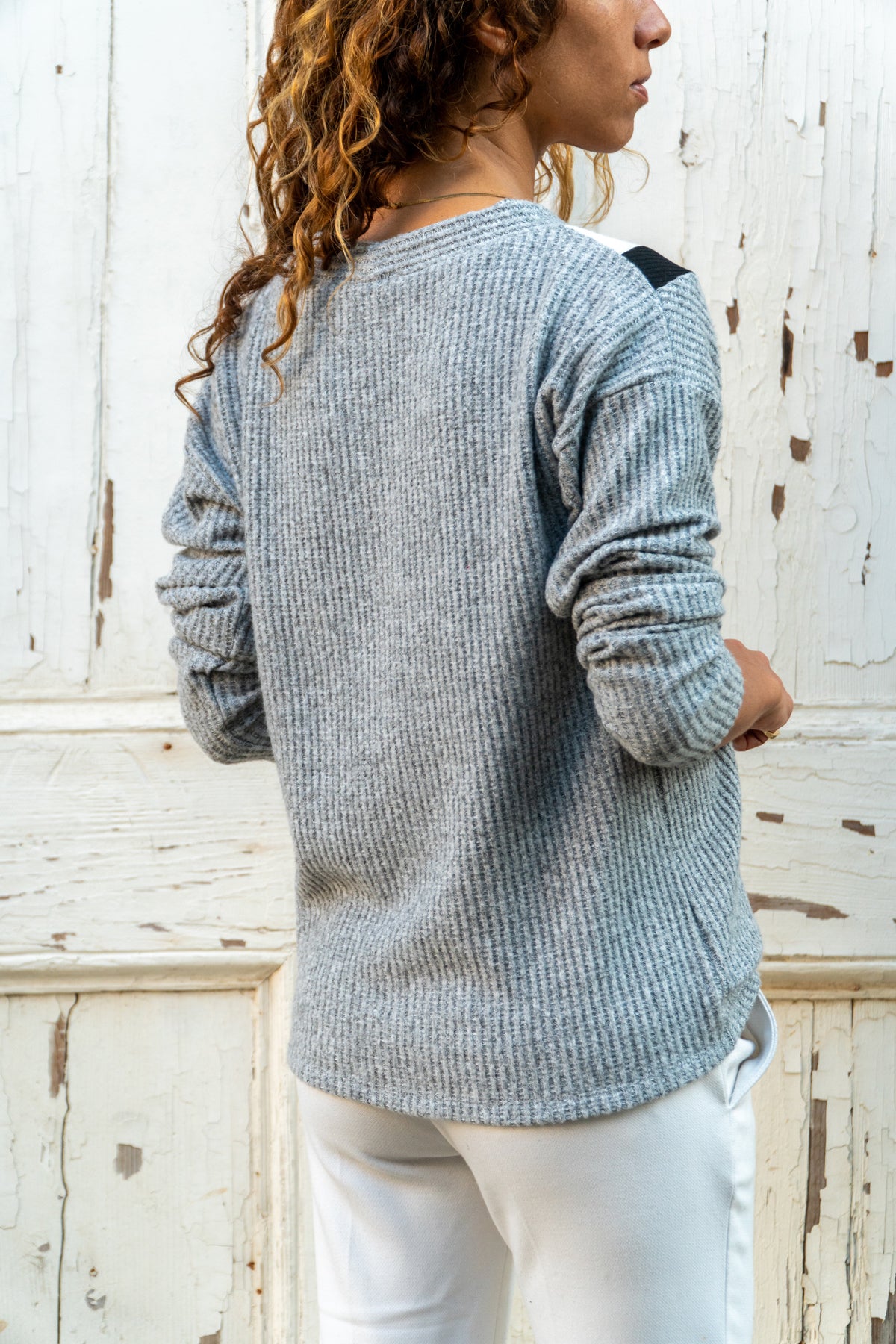 V-neck Grey Women's Blouse, Long Sleeve, Plain Design, Textured Detail, 50% Cotton 50% Acrylic, Stylish & Comfy