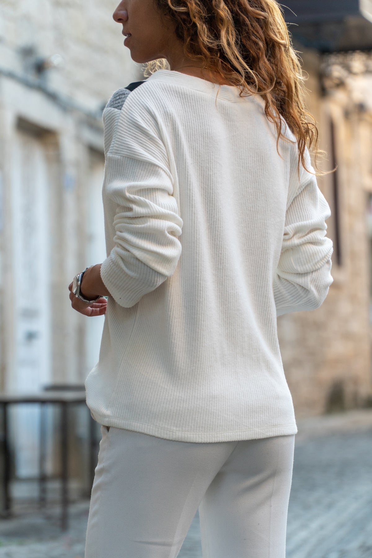 V-neck Ecru Women's Blouse, Long Sleeve, Plain Design, Textured Detail, 50% Cotton 50% Acrylic, Stylish & Comfortable