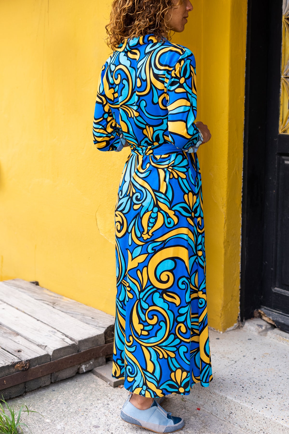 Turquoise and Black Women's Dress with Classic Shirt Collar and Special Design Details Viscose Fabric, with Pocket and Belt