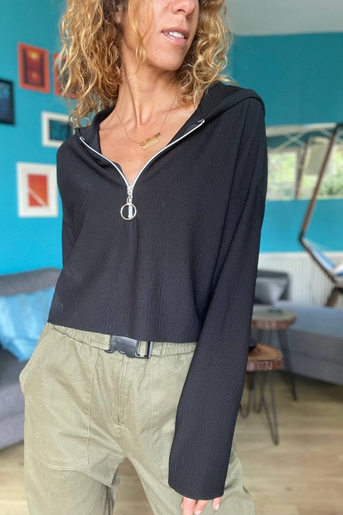 Black hooded women's blouse, Zippered neckline comfortable blouse, Cropped waist slouchy black blouse, Textured fabric and pocket design, New season affordable black blouse.